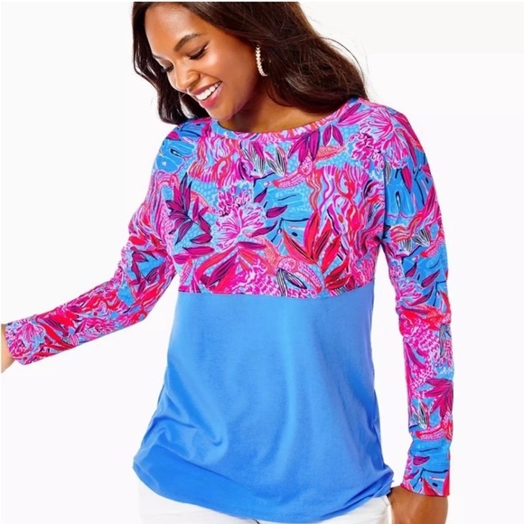 Lilly Pulitzer Tops - Lilly Pulitzer Finn Long sleeve top ruby red wild times size medium
